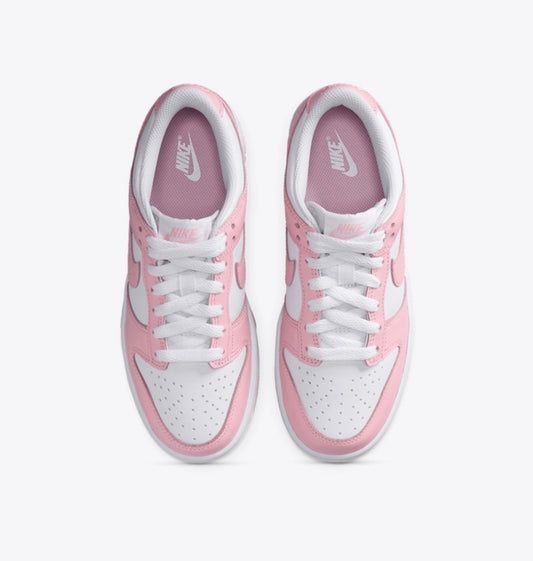 WOMEN
NIKE DUNK LOW
WHITE/MEDIUM SOFT PINK