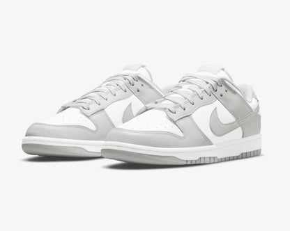 UNISEX
NIKE DUNK LOW RETRO
WHITE/GREY FOG