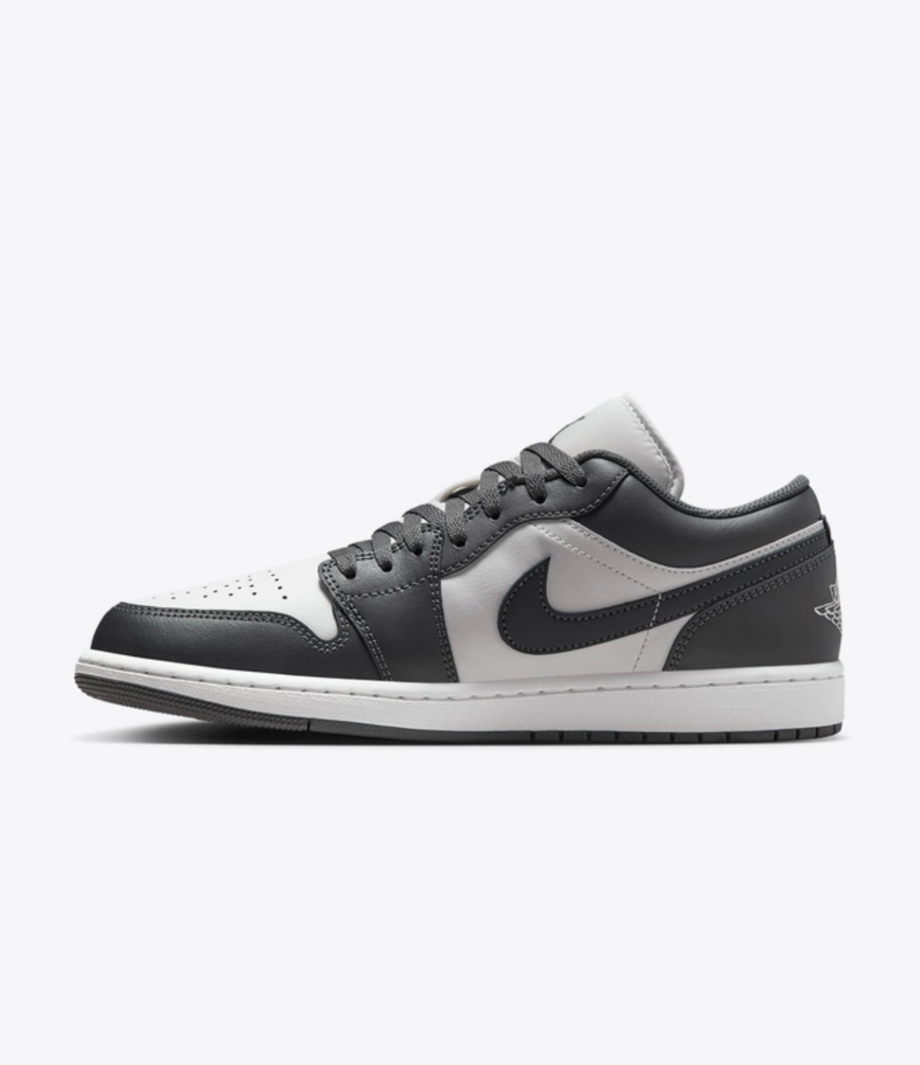 MEN
JORDAN AIR JORDAN 1 LOW
IRON GREY/SUMMIT WHITE