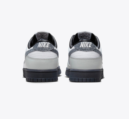 WOMEN
NIKE DUNK LOW LX
WHITE/MULTICOLOR-LIGHT SMOKE GREY