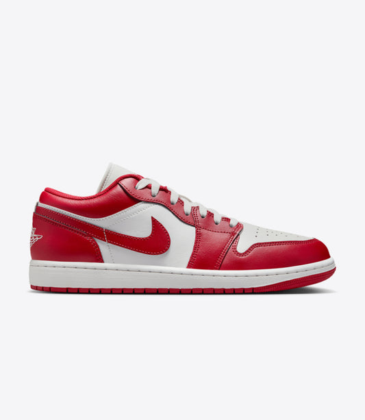 MEN
JORDAN AIR JORDAN 1 LOW
SUMMIT WHITE/VARSITY RED