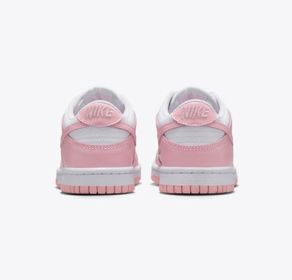WOMEN
NIKE DUNK LOW
WHITE/MEDIUM SOFT PINK