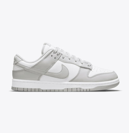 UNISEX
NIKE DUNK LOW RETRO
WHITE/GREY FOG