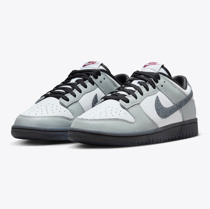 WOMEN
NIKE DUNK LOW LX
WHITE/MULTICOLOR-LIGHT SMOKE GREY