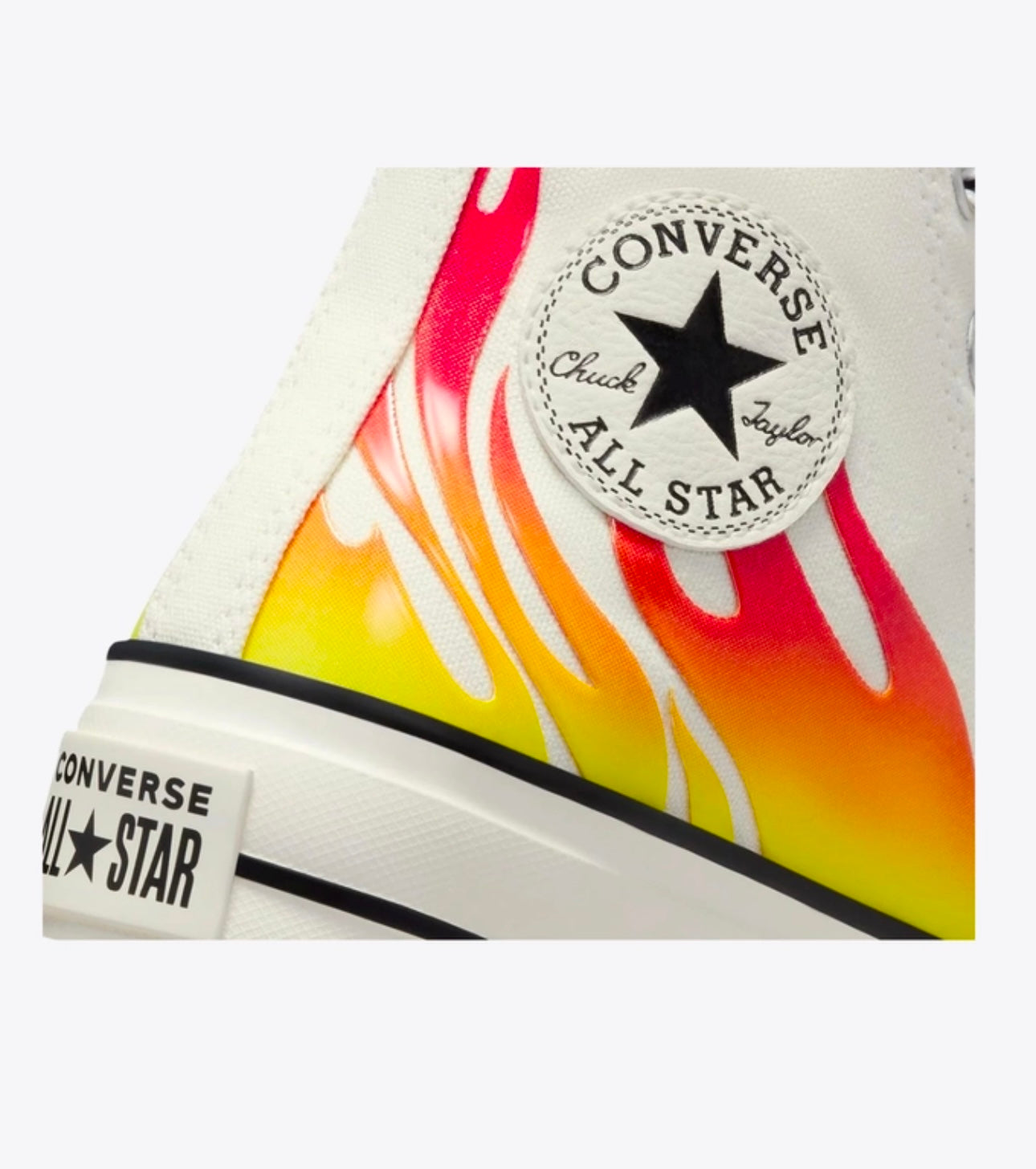 WOMEN
CONVERSE CHUCK TAYLOR ALL STAR LIFT HIGH
EGRET/ENAMEL RED-BLACK