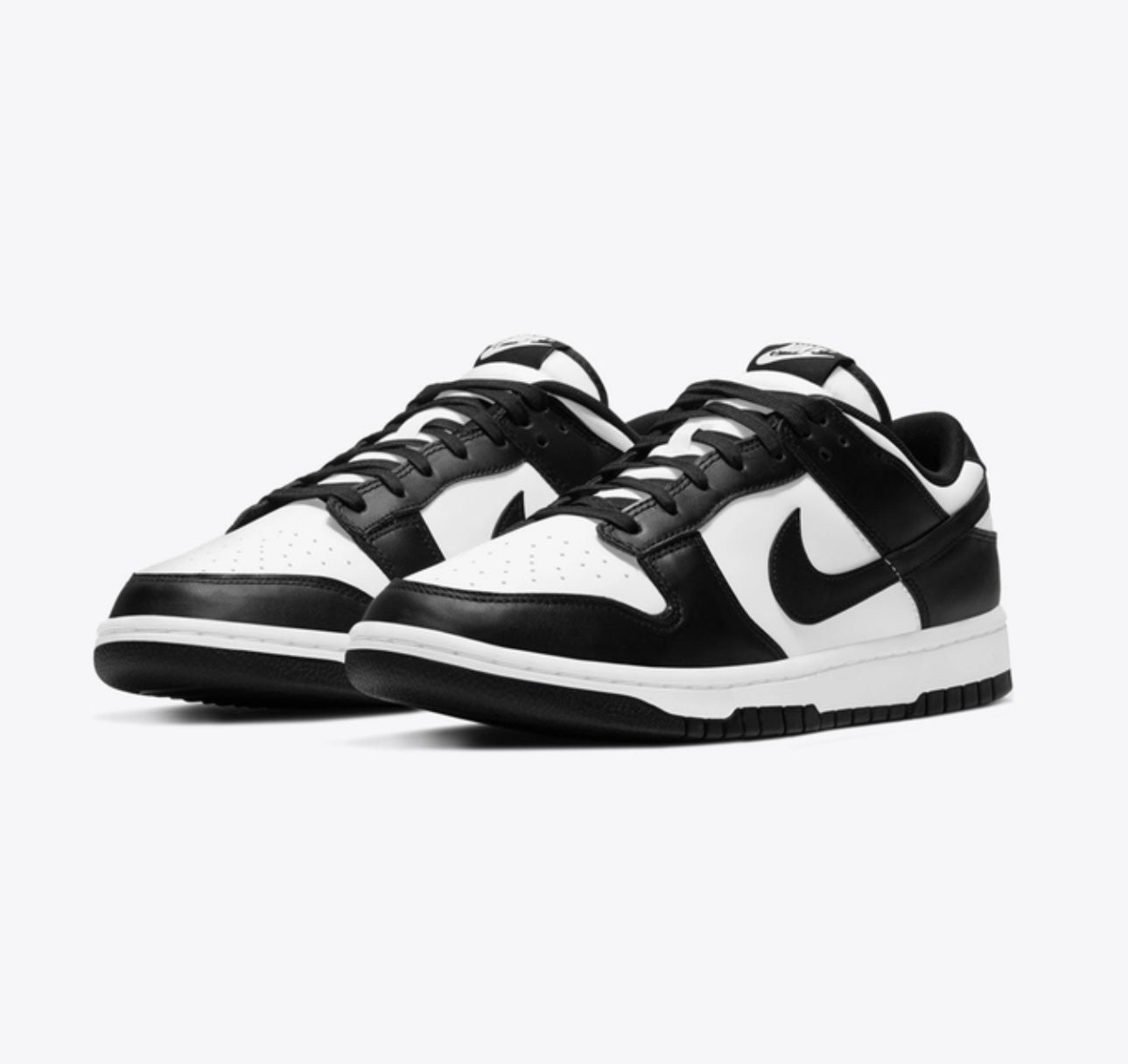 MEN
NIKE DUNK LOW RETRO
WHITE/BLACK