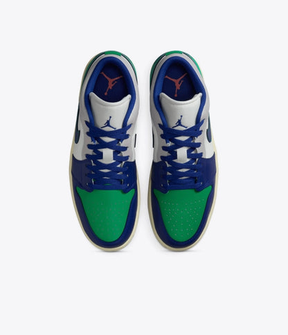 MEN
JORDAN AIR JORDAN 1 LOW
SAIL/DEEP ROYAL BLUE-STADIUM GREEN