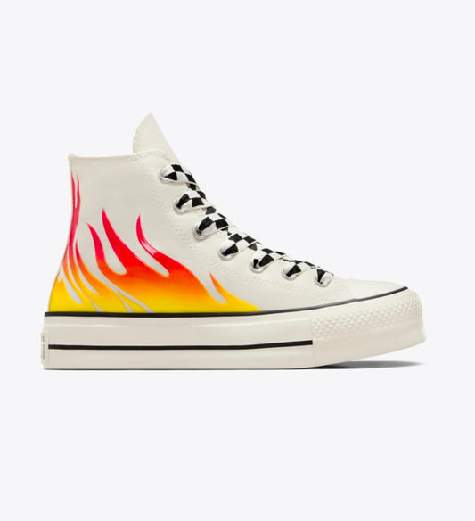 WOMEN
CONVERSE CHUCK TAYLOR ALL STAR LIFT HIGH
EGRET/ENAMEL RED-BLACK