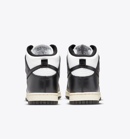 UNISEX
NIKE DUNK HIGH
WHITE/BLACK-COCONUT MILK